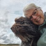 Hondencommunity van Schapendoezen met baasje Cecilia